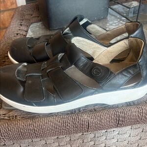 Alegria Black Leather closed toe- Sandals size 41/10